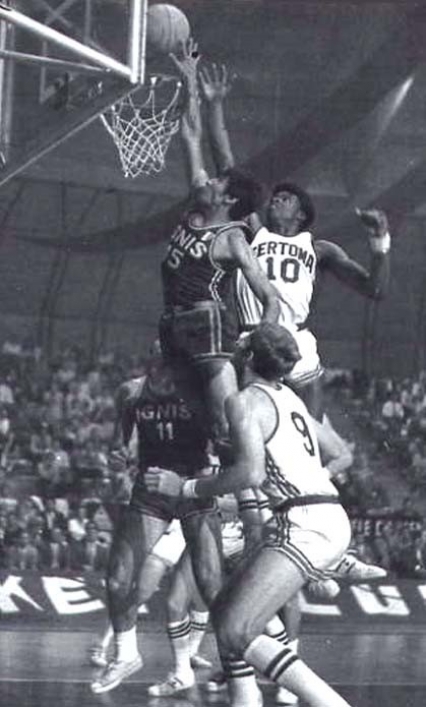 Manuel Raga, alto solo 188 cm ma con le molle ai piedi